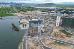 Vina2 panorama tầm nhìn vô hạn ngoài khung cửa là miền xanh bao la