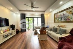 Bán nhà nguyễn văn cừ, bồ đề, 58m2, lô góc, gần hồ, gara ô tô, full nội thất, nhỉnh 6 tỷ