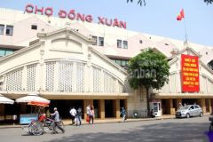 Nhà mặt phố cổ ngay cạnh chợ đồng xuân kinh doanh vip cực hiếm dt 150m giá 6x tỷ.