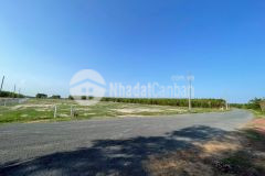 Bán nền đất mặt tiền đường sân bay