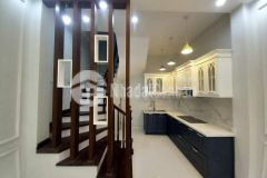 Bán nhà nguyễn khang, cầu giấy, hà nội. dt 50m2 x 6t, mt 4,6m. giá 8.9 tỷ.