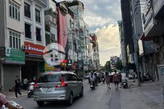 Bán nhà phố nam đồng xã đàn, 70m2, 5 tầng, 27.5 tỷ