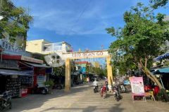 Lô đất 210m2 đối diện chợ quán gò vị trí kinh doanh giá 2,x tỷ