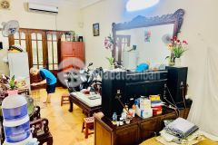 Bán nhà ô chợ dừa 40m2. mt 4m. ngõ thông oto tránh kd 7.8 tỷ