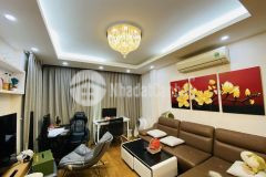 Bán nhà trần quốc hoàn, cầu giấy, hà nội. dt 40m2 x 6t, mt 4m. giá 12 tỷ.