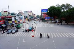 Bán nhà mặt phố tây sơn, kinh doanh ô tô. dt 22m x 4t. giá 5,8 tỷ.