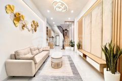 Bán nhà bạch mai, hiếm, cách phố 10m, 35m2, 5 tầng, 3.9 tỷ. lh 0903854881