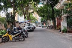 Bán nhà trung yên, cầu giấy, hà nội. dt 95m2 x 5t, mt 4,7m. giá 24 tỷ.
