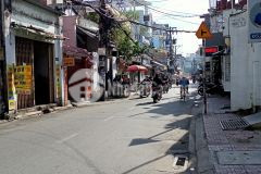 Bán nhà hẻm ba gác phường 10 tân bình, ngang 5m, nhà mới ở ngay.