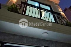 Chính chủ cần tiền bán gấp nhà 4 tầng vị trí lai xá, kim chung, hoài đức