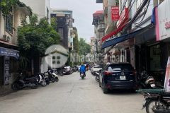 Thanh khoản gấp giảm 500tr mới đẹp cầu giấy 32m x 5 tầng mùa bóng