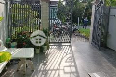 Nhà cấp 4 giá rẻ ngay mặt tiền đường