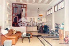 Nhỉnh 2.9 tỷ có nhà 4 tầng minh khai 43m, lô góc, ô tô đỗ gần.