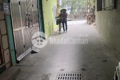 Dăm nhà ra oto qua tiện 50m23t trần khát chân 2.5 tỷ