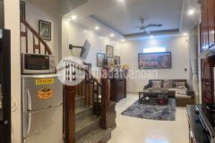 Nhà chính chủ cần bán gấp ngay chợ phúc lợi,giá 2,6 tỷ có thương lượng