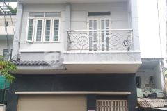 Bán nhà 3 lầu, giá rẻ, diện tích 7,9x25m, đường số 81, phường tân quy, quận 7