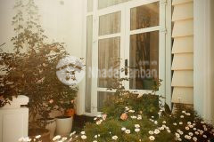 Ban gâp villa đep 2 măt tiên tra nơ nha cai châu âu