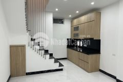 Bán nhà hiếm quan nhân 38m giá 4,65 tỷ kinh doanh đỉnh ô tô đỗ cách nhà 30m ngày đêm.