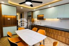 Nhà nở hậu, 2 tầng, nhà mới dọn vô ở liền, nguyễn kiệm.