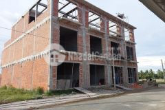 Bán nhà 1 trệt 2 lầu mặt tiền ql1a, châu thành, tiền giang