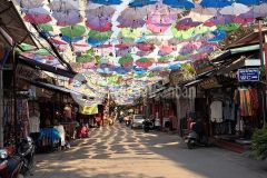 Bán nhà phố lụa ô tô đỗ cửa kinh doanh mọi thứ,dt 40m giá nhỉnh 6 tỷ.