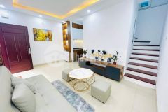 Bán nhà phố, ngô thỳ sỹ, lô gốc, 42m, 5 tầng, giá nhĩnh 7 tỷ. lô gốc, đường rộng 8m,