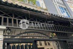 Nhà 3 tầng ngang 8m bán 4,35 tỷ đường đoàn văn bơ quận 4