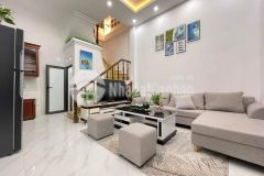 Nhỉnh 3 tỷ, có nhà trương định 4 tầng, 39m x 4 pn, ở ngay.