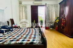 Chính chủ bán nhà c4sân vườnoto vào nhà. 125m2 mặt tiền 7.5m giá 12,6 tỷ.