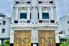 Chủ gửi bán cặp nhà 1 trệt 3 lầu mương hở đông nam tuyệt đẹp tại b13 kdc hưng phú gần siêu thị go