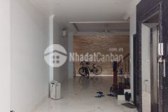 Cho thuê nhà nguyễn sơn long biên 80m mặt tiền 5m kinh doanh văn phòng giá 12 triệu tháng.