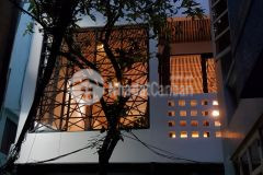 Cho thuê nhà hẻm xe hơi nguyễn văn nguyễn, quận 1 giá chỉ 34 triệutháng