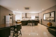 Cho thuê nhà mặt tiền đường phùng văn cung, pn 4 tầng giá 32.5triệu