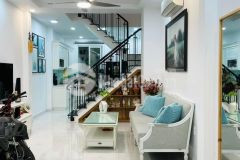 Nhà cực hiếm, hxh đỗ cửa, an ninh lê quang định, bt, 3 tầng, nở hậu, 47m2, 7.6 tỷ