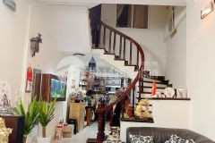 Bán nhà lô góc văn cao, ngõ thông thoáng gần phố, trước nhà 3m, dt 40m2 giá 4,1 tỷ