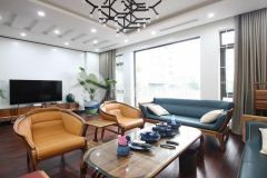 Hai măt tiền thang máy kinh doanh bất chấp homestay 150trtháng lac long quân tây hồ