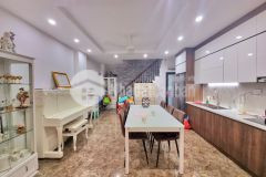 Bán nhà hoàng ngân 45m2, 5 tầng, mt 4.5m, ngõ thông thoáng, nhà đẹp long lanh, nhỉnh 6 tỷ.