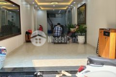 Ô tô kinh doanh, mới đẹp, vào ở luôn, trần thái tông, cầu giấy, chỉ 8 tỷ