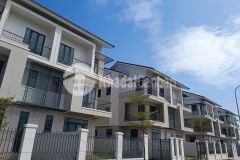 Bán rẻ căn biệt thự sân vườn 180m2 khu đô thị vsip