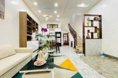 Bán nhà ngõ phố trần thái tông thông ra phố xuân thủy, cầu giấy, 38m2 giá 5.35 tỷ