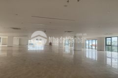 Văn phòng 400m2 sàn mới đẹp vị trí trung tâm