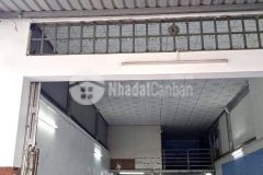 Cho thuê kho giá 5,5tr kho trống suốt có gác lửng kdc hồng loan