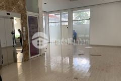 Cho thuê nhà mặt tiền nguyễn thị thập quận 7, dt 10x20m, hầm 3 lầu thang máy, giá 155trtháng tl