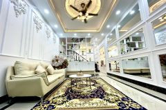 Bán nhà đẹp thụy khuê, gần phố, ngõ thông hồ tây, dt 62m2 giá 7 tỷ chỉ 111trm2