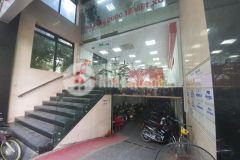 Cho thuê văn phòng nhà 71 chùa láng dt 35 80m2.diện tích linh hoạt. giá cả thỏa thuận.