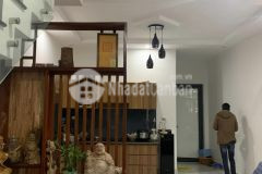 Bán nhà 2 tầng xóm 8 lại thế giá quá rẻ