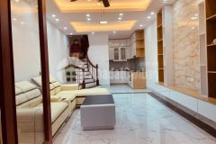 Bán nhà trần thái tông, cầu giấy dtsd 60m x 5t giá 6.8 tỷ, nhà đẹp, full nội thất