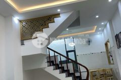 Bán nhà 1 trệt 2 lầu hẻm đường xô viết nghệ tĩnh,hướng tây nam.