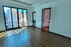 Cho thuê t2 nhà mặt phố chùa láng 70m2, mt 5m, kinh doanh, văn phòng.