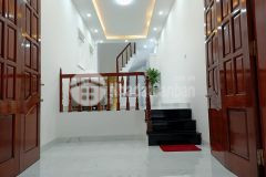 Cần bán nhà đẹp ở luôn giáp bát, 33m2x5 tầng, 3.68 tỷ